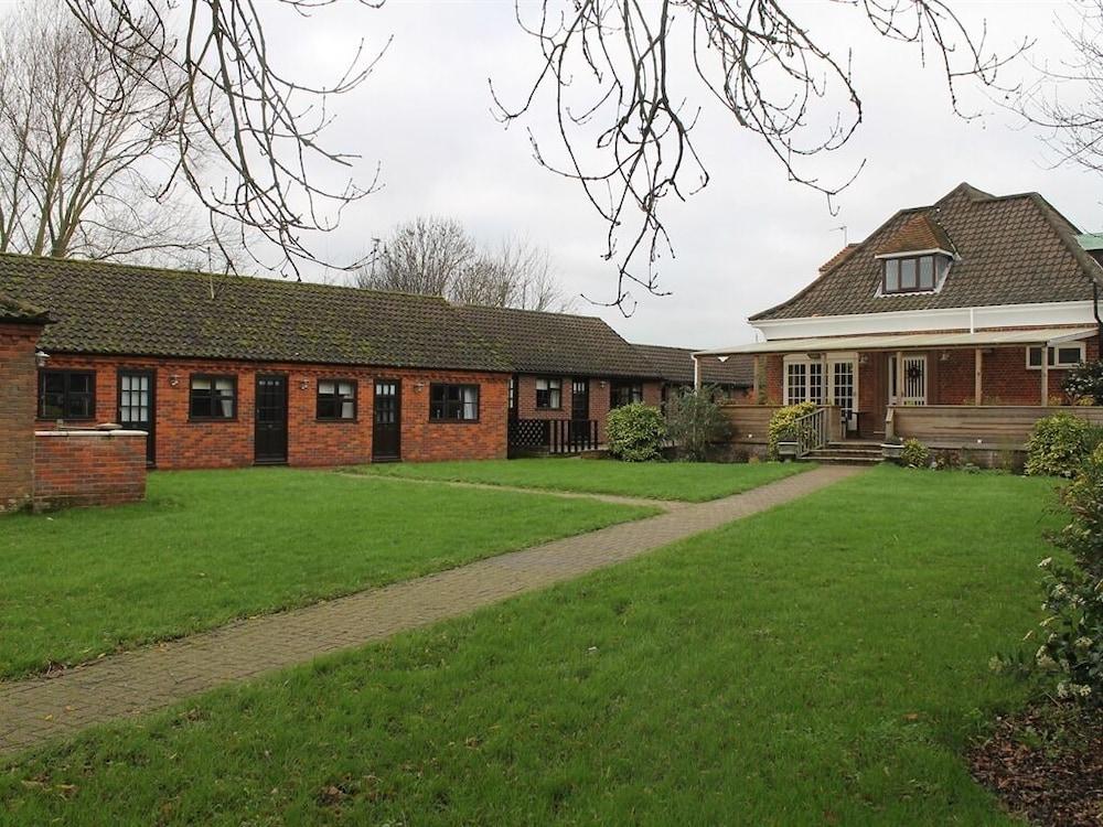 The Swan Motel, Gillingham Beccles Exterior foto